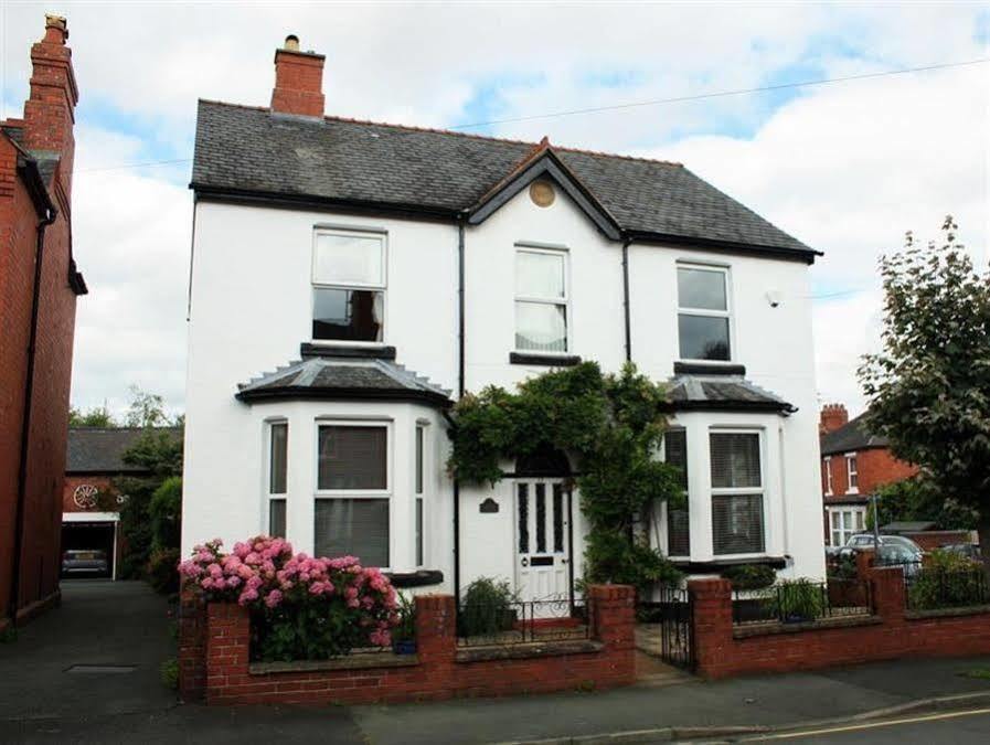 Bed and Breakfast Laurels Oswestry Exterior foto