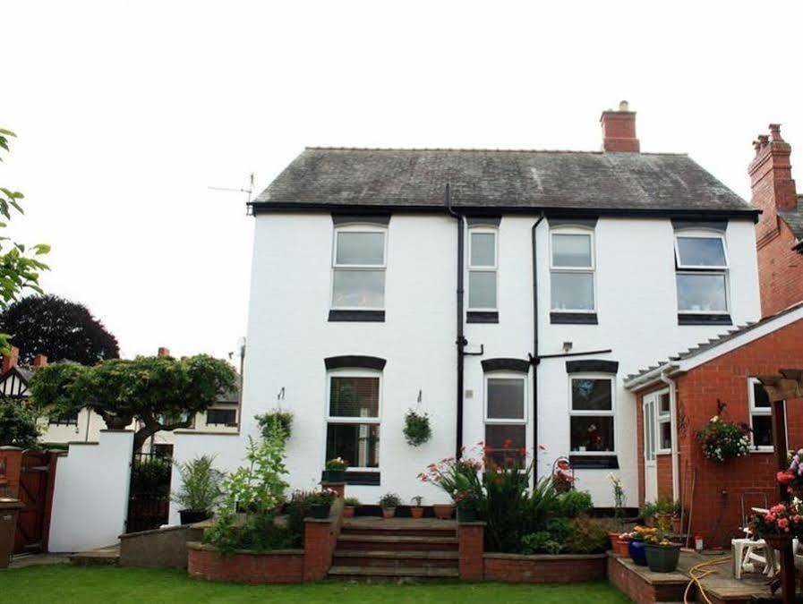 Bed and Breakfast Laurels Oswestry Exterior foto