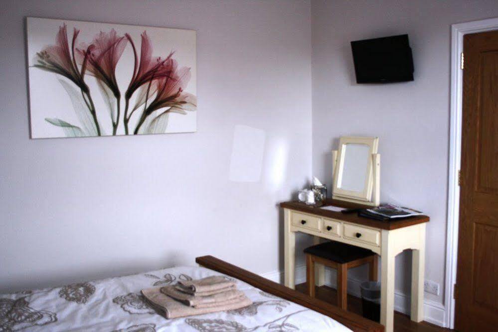 Bed and Breakfast Laurels Oswestry Exterior foto